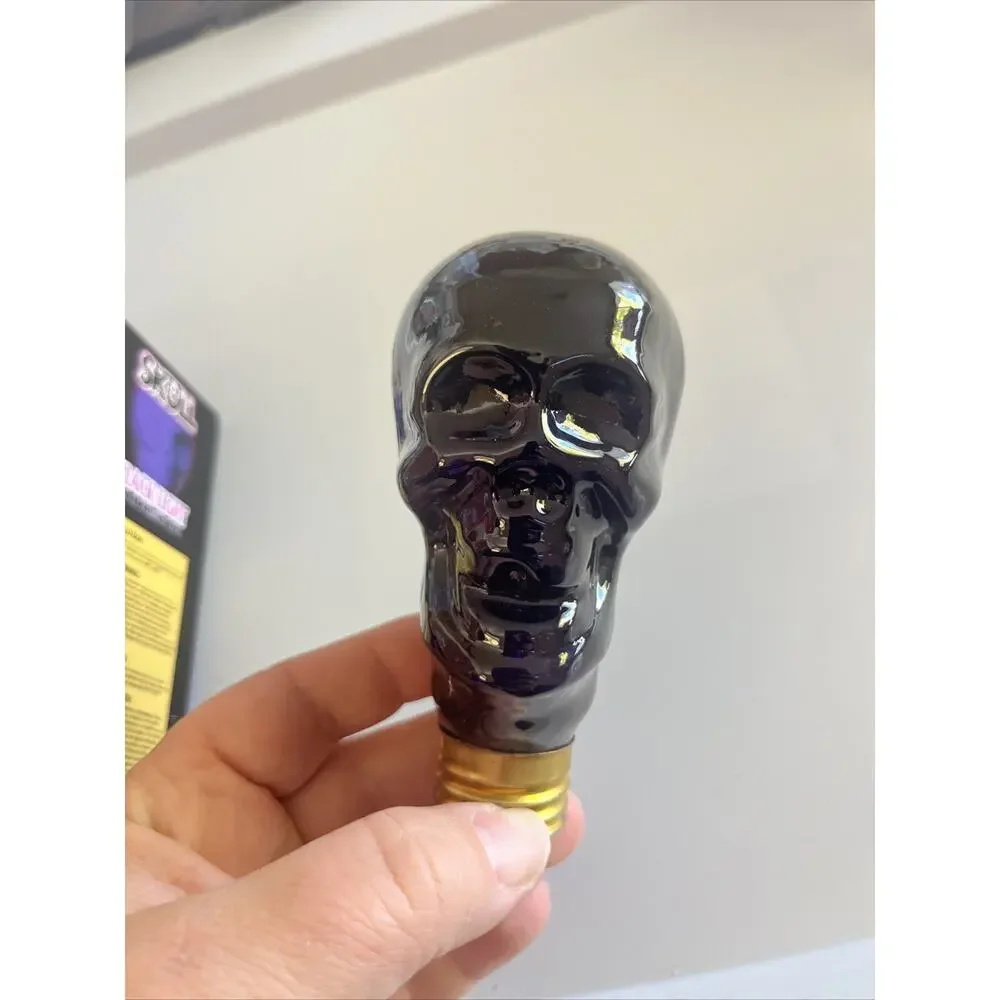 VTG Skull 90’s Purple Black Light Bulb Goth Gothic Scary Blacklite Halloween 3D